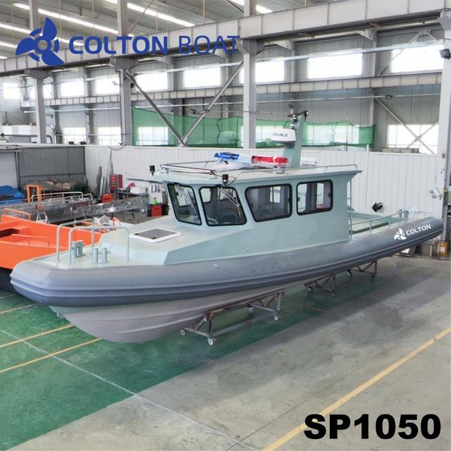 Bateau pneumatique semi rigide et semi-rigides cabine &agrave; vendre