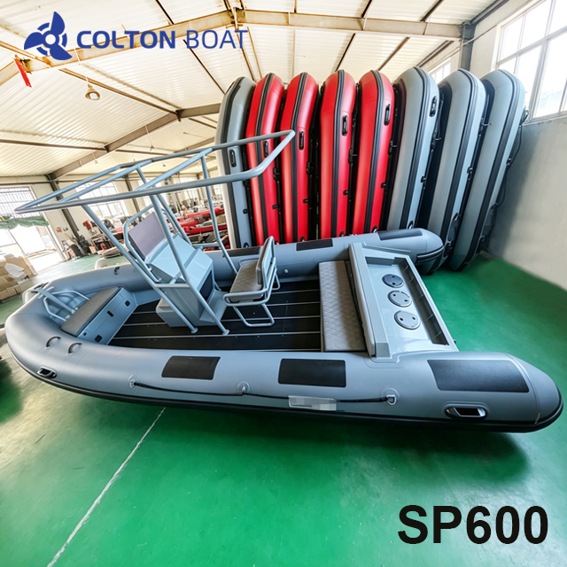 Barcos a motor de popa SP600, revendedores de barcos, refor&ccedil;os de barco, barco infl&aacute;vel r&iacute;gido, barcos de console central para venda
